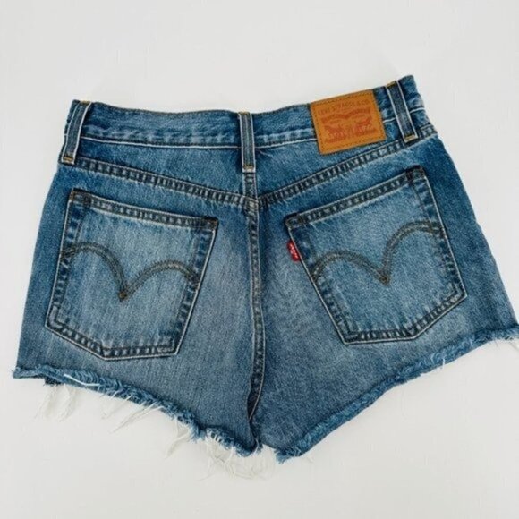 Levi's 501 High Rise Cut Off Button Fly Denim Beach Coastal 28 Jean Shorts - Picture 3 of 7